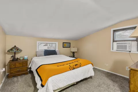 Bedroom - 722 E Arnold St, Appleton, WI 54911 photo 3 of 3
