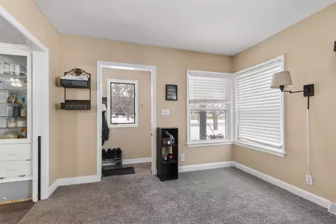 Entry Way - 722 E Arnold St, Appleton, WI 54911 photo 1 of 2