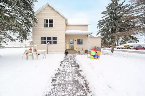 351 Quincy St, Oconto Falls, WI 54154