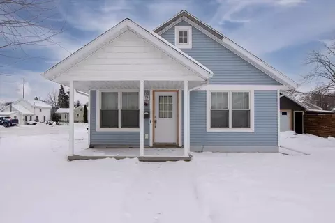 403 W 6th Ave, Oshkosh, WI 54902