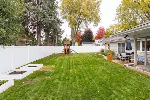 Exterior - 1717 S Connell St, Appleton, WI 54914 photo 11 of 12
