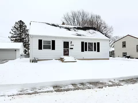 918 Newtols St, Green Bay, WI 54302