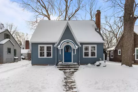 209 W Parkway Blvd, Appleton, WI 54911
