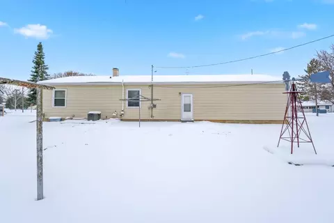 Exterior - 61 Cedar St, Ripon, WI 54971 photo 5 of 7