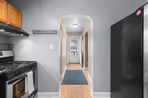 Entry Way - 1604 N Clark St, Appleton, WI 54911 photo 3 of 8