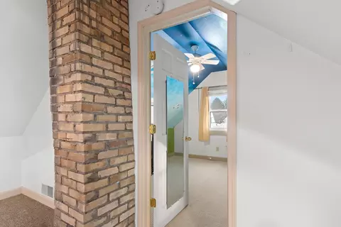 Entry Way - 1604 N Clark St, Appleton, WI 54911 photo 8 of 8