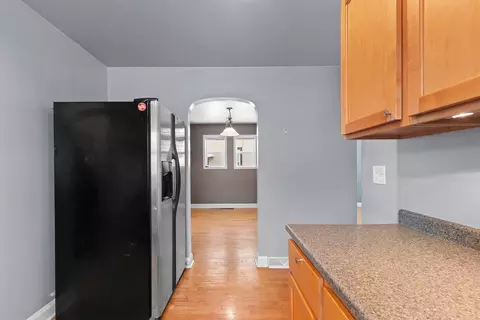Entry Way - 1604 N Clark St, Appleton, WI 54911 photo 5 of 8