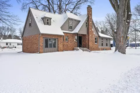 308 Fairview Way, Shawano, WI 54166