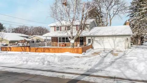 Exterior - 1820 W Glendale Ave, Appleton, WI 54914 photo 6 of 6