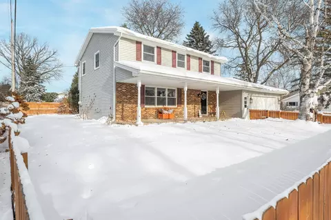 Exterior - 1820 W Glendale Ave, Appleton, WI 54914 photo 2 of 6