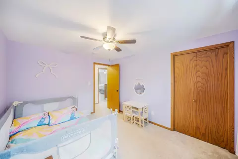 Bedroom - 1820 W Glendale Ave, Appleton, WI 54914 photo 3 of 8