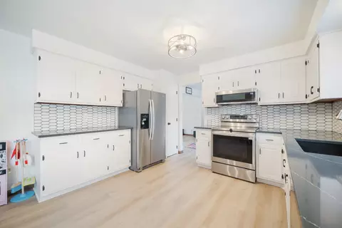 Kitchen - 1820 W Glendale Ave, Appleton, WI 54914 photo 1 of 6