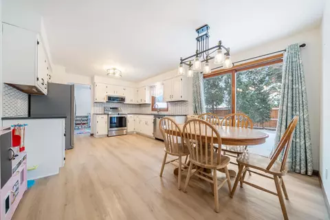 Kitchen - 1820 W Glendale Ave, Appleton, WI 54914 photo 6 of 6