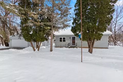 6482 County Road A, Neenah, WI 54956