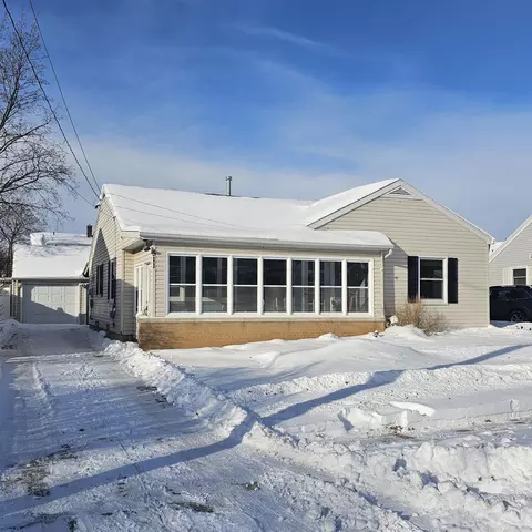 511 Jackson St, Little Chute, WI 54140