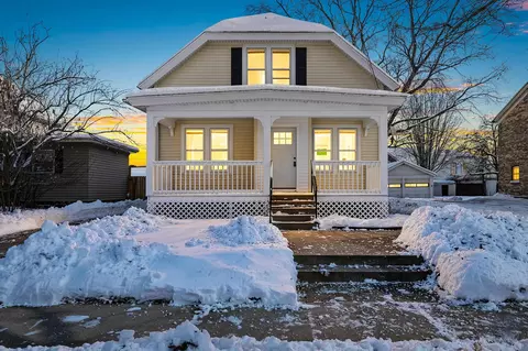 1013 S 22nd St, Manitowoc, WI 54220