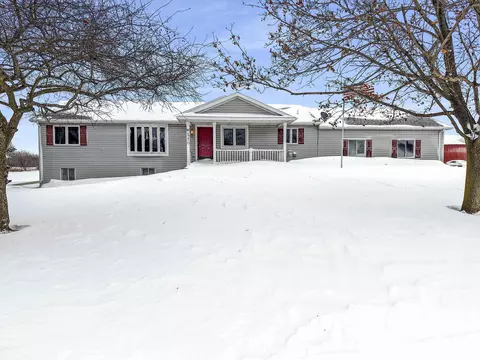 w4770 Ertl Road, Menasha, WI 54952