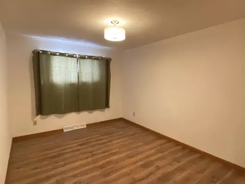 Bedroom - n321 County Road N, Appleton, WI 54915 photo 3 of 4