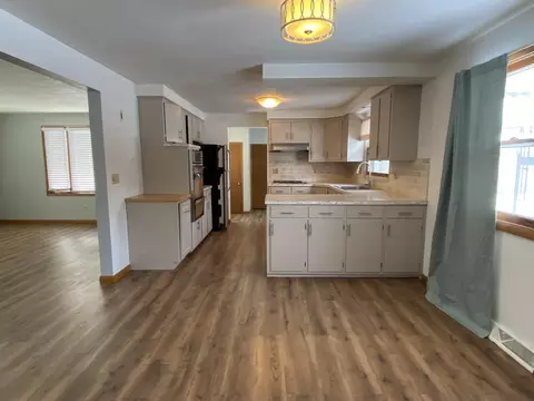 Kitchen - n321 County Road N, Appleton, WI 54915 photo 1 of 4