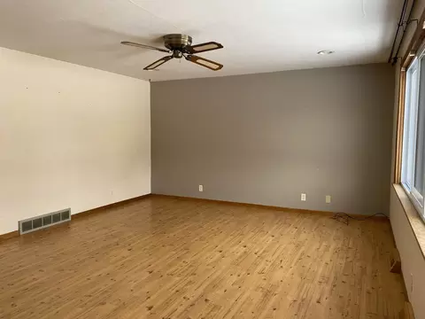 Living - w2689 Buchanan Road, Appleton, WI 54915 photo 3 of 4