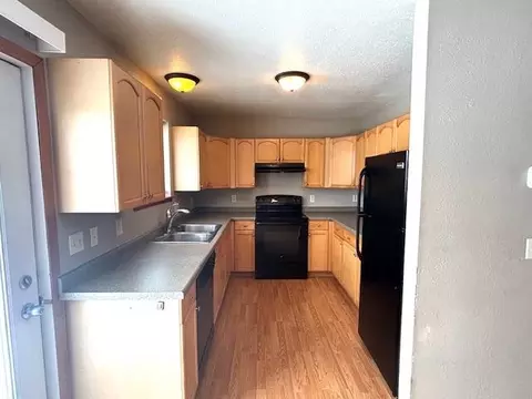 Kitchen - 1812 N Owaissa St, Appleton, WI 54911 photo 2 of 3