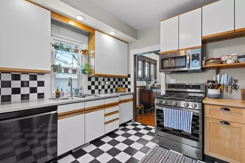 Kitchen - 409 N Meade St, Appleton, WI 54911 photo 1 of 4