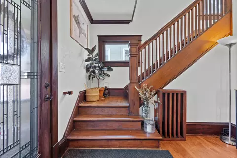 Entry Way - 409 N Meade St, Appleton, WI 54911 photo 3 of 3