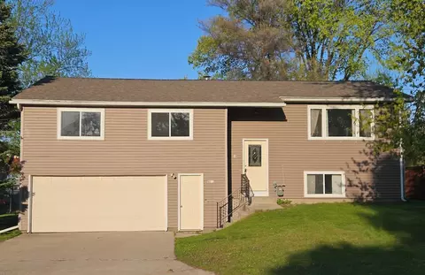 3012 16th St, Menominee, MI 49858