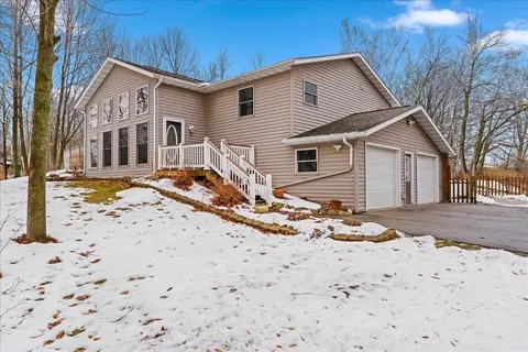 539 Terraqua Dr, Kewaunee, WI 54216