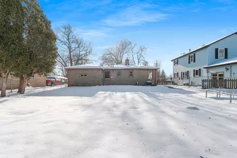 Exterior - 508 E Coolidge Ave, Appleton, WI 54915 photo 11 of 22