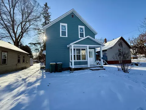104 Lake St, Marinette, WI 54143