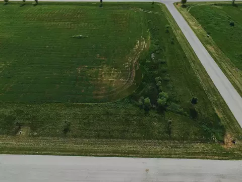 backwater drive, Fond Du Lac, WI 54937