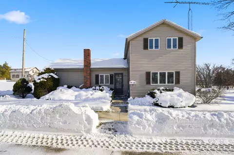 1920 Mason St, New Holstein, WI 53061