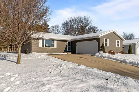 580 W Henry St, Kaukauna, WI 54130