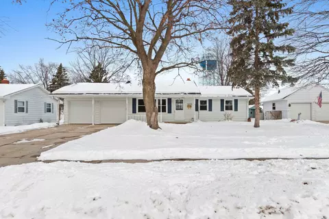 1403 Quinnette Ln, De Pere, WI 54115