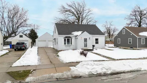 Exterior - 1717 W Franklin St, Appleton, WI 54914 photo 2 of 6