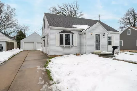 Exterior - 1717 W Franklin St, Appleton, WI 54914 photo 6 of 6