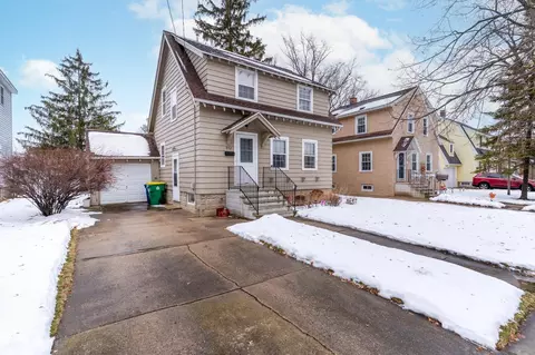 952 Bond St, Green Bay, WI 54303