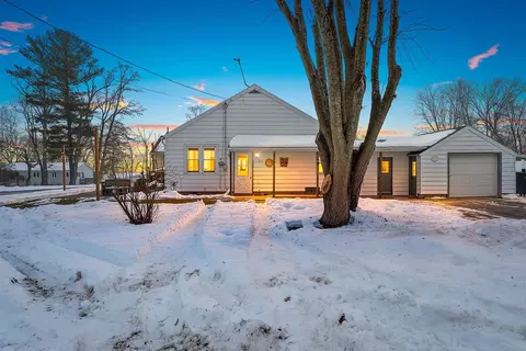 812 Fremont St, Fremont, WI 54940