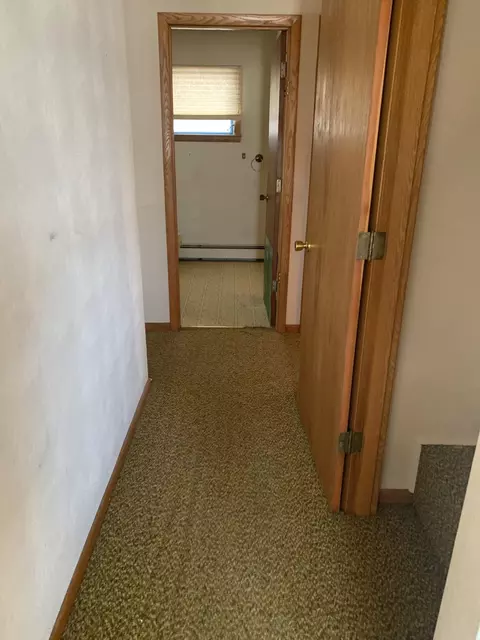 Entry Way - w4104 County Road K, Montello, WI 53949 photo 2 of 3