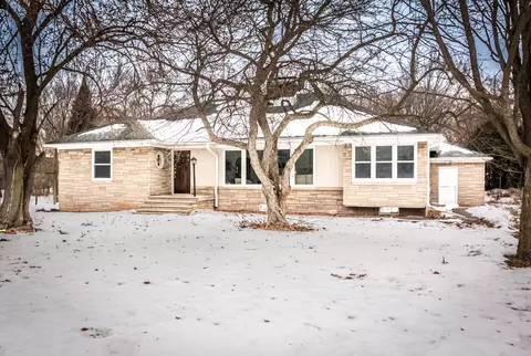 8114 Vanabel St, Kaukauna, WI 54130