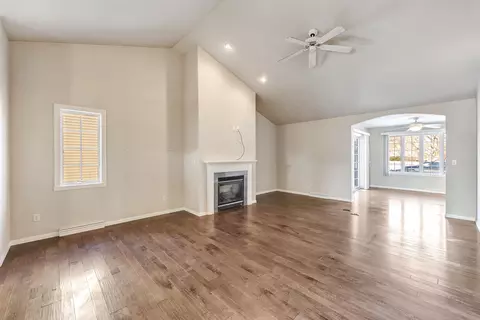 5012 W Boxwood Ln, Appleton, WI 54913 photo 2