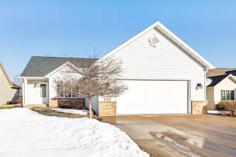 5012 W Boxwood Ln, Appleton, WI 54913
