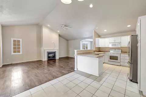 5012 W Boxwood Ln, Appleton, WI 54913 photo 5