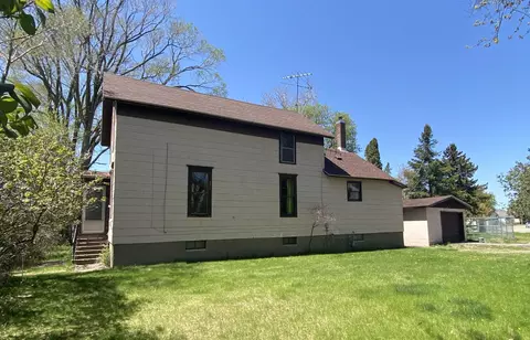 300 4th Ave, Menominee, MI 49858