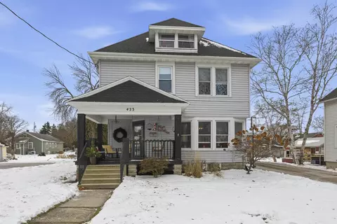 423 E Doty Ave, Neenah, WI 54956