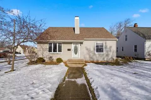 204 E 3rd St, Kimberly, WI 54136