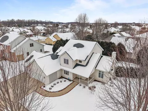 View/Area - 3034 E Fallcreek Ln, Appleton, WI 54913 photo 9 of 9