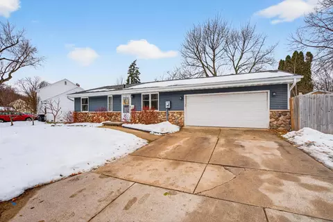 Exterior - 345 River Dr, Appleton, WI 54915 photo 2 of 6