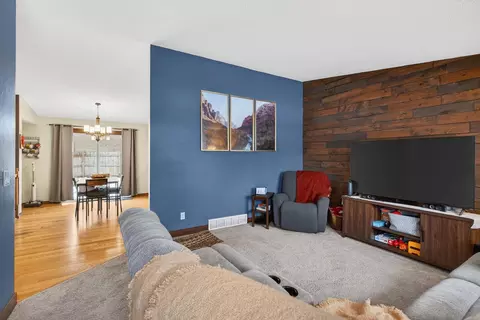 Living - 345 River Dr, Appleton, WI 54915 photo 4 of 4